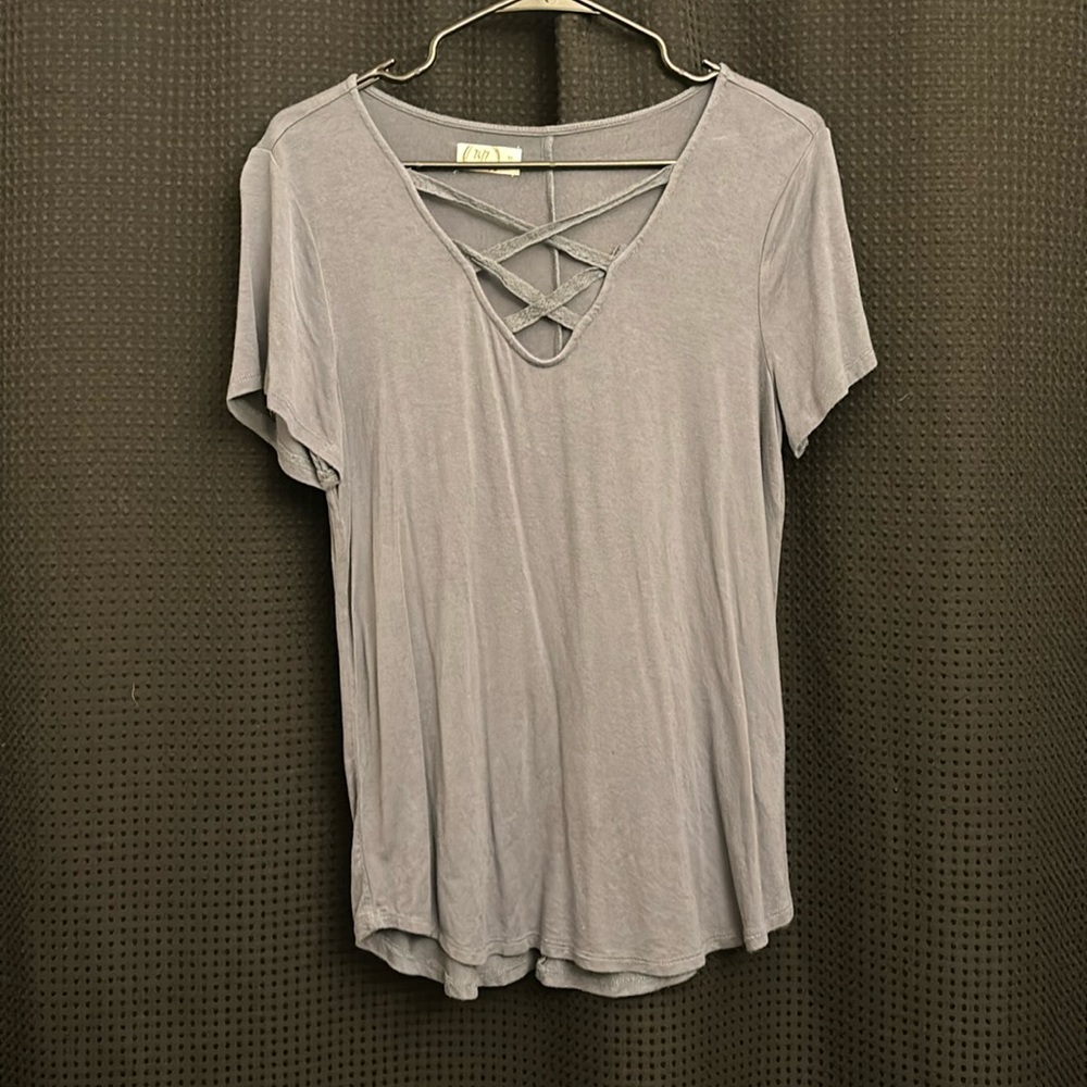 m cross tie t shirt